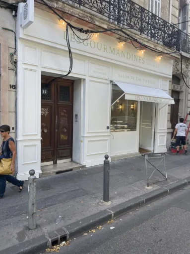 Création de devanture en bois sur mesure à Marseille, Marseille, Menuiserie Phocéenne du Littoral
