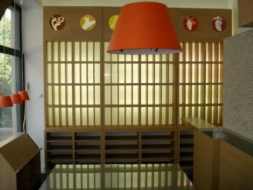 Agencement d’un pub sur mesure à Marseille : un projet bois qui a du caractère, Marseille, Menuiserie Phocéenne du Littoral