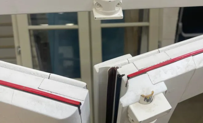 Fenêtres avec mouton et gueule de loup en double vitrage